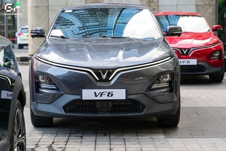 Trang Bị & Phiên Bản Xe