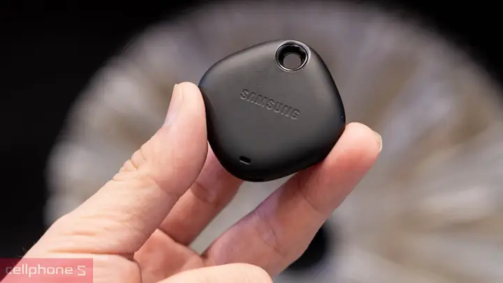 Giá Thiết Bị Định Vị Theo Dõi Bao Nhiêu?