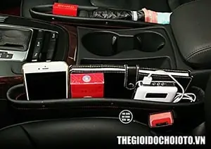 Khay Để Đồ Khe Ghế Ô Tô (mẫu 1)