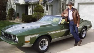 Độ Lại Xe Ô Tô Cũ: Hướng Dẫn Chi Tiết Từ A Đến Z Cho Người Mới Bắt Đầu