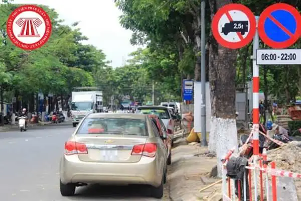 Biển Báo Cấm Đỗ Xe Ô Tô Được Pháp Luật Quy Định Như Thế Nào?