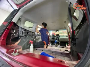 Quy Trình Vệ Sinh Nội Thất Ô Tô Tại Vinawash