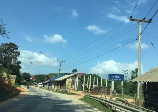 Kinh Nghiệm Tự Lái Xe Máy Sang Lào Du Lịch 2025