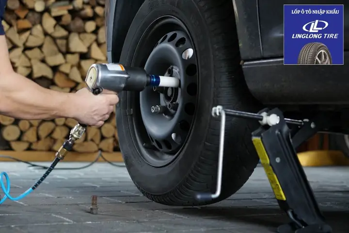 Tại Sao Bạn Nên Sở Hữu Bộ Dụng Cụ Thay Lốp Ô Tô?