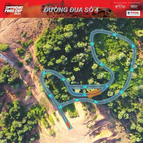 Đường Đua Số 4 - Đua Xuyên Rừng - Nc, Mr: Đường Đua Này Được Bố Trí Xuyên Qua Nhiều Khu Vực Có Cây, Khuất Tầm Nhìn. Trên Cung Đường Có Nhiều Hố Sâu Và Địa Hình Phức Tạp Thử Thách Các Tay Đua Phải Vượt Qua. Năm Nay Đường Này Được Kéo Dài Hơn So Với Năm Ngoái, Đi Sâu Vào Phía Bên Tay Phải.