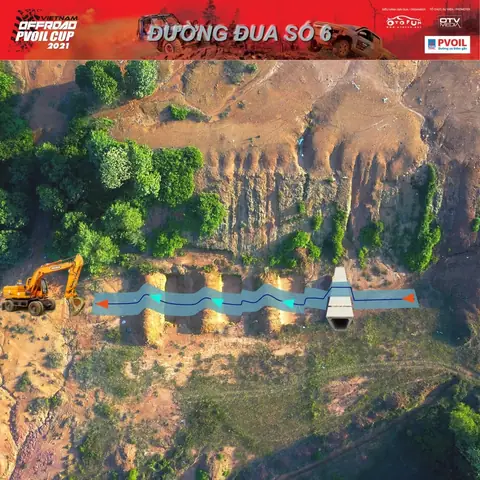 Đường Đua Số 6 - Vượt Chướng Ngại Vật - Mr: Hai Đội Đua Cùng Xuất Phát Song Song, Vượt Qua Hai Bức Tường Bê Tông Cao Hơn 2m Sau Đó Vượt Qua Các Hố Sâu Trước Khi Quay Trở Về Đích Và Cũng Là Điểm Xuất Phát. Bài Này Được Thiết Kế Dành Riêng Cho Hạng Mở Rộng. Năm Nay Có Thay Đổi Chướng Ngại Vật, Còn Các Hố Và Các Mô Đất Được Giữ Nguyên.