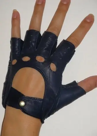 Hướng Dẫn Chọn Kích Thước Găng Tay Lái Xe Ô Tô Phù Hợp