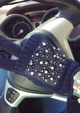 Hướng Dẫn Chọn Kích Thước Găng Tay Lái Xe Ô Tô Phù Hợp