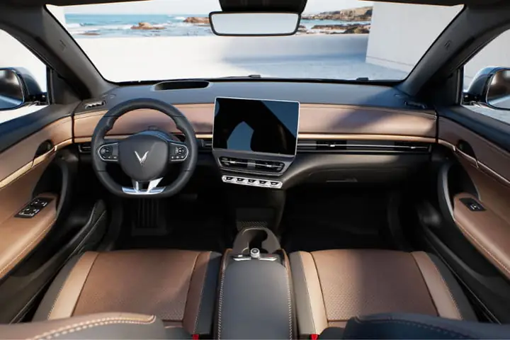 Nội Thất Rộng Rãi, Tiện Nghi Cho 5 Chỗ Ngồi