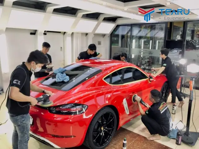 Yếu Tố Ảnh Hưởng Giá Đánh Bóng Xe Ô Tô