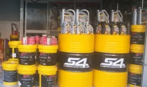 Giá Dầu Cầu Xe Ô Tô: Bảng Giá Mới Nhất, Cách Chọn Dầu & Kinh Nghiệm Thay Dầu Cho Chủ Xe