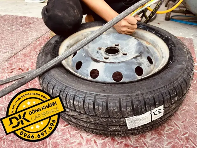 Mua Lốp Xe Ô Tô 1200r20 Ở Đâu Chính Hãng, Giá Tốt?