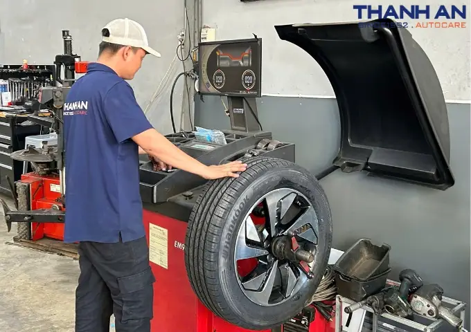 Giá Lốp Xe Ô Tô Crv