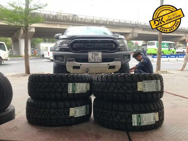 Thay Lốp Kumho 265/60r18 Mt51 Cho Xe Ford Ranger Wildtrack 3.2 At 4x4