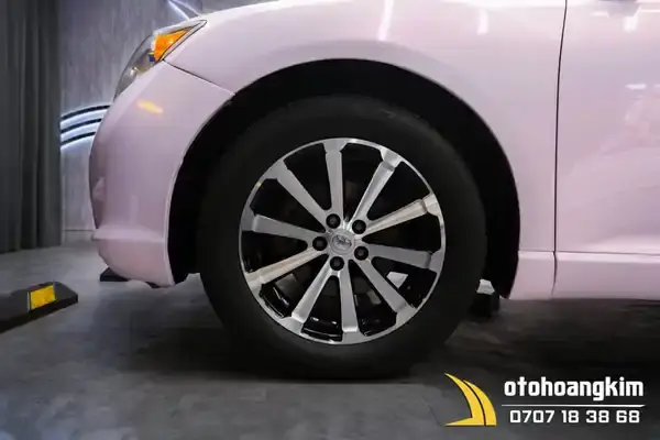 Son-mam-o-to-xe-toyota-venza-theo-yeu-cau