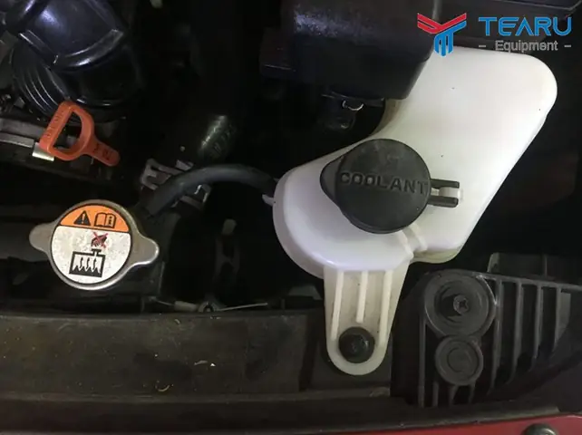 Giá Dung Dịch Làm Mát Động Cơ Xe Hơi – Honda Là Bao Nhiêu?