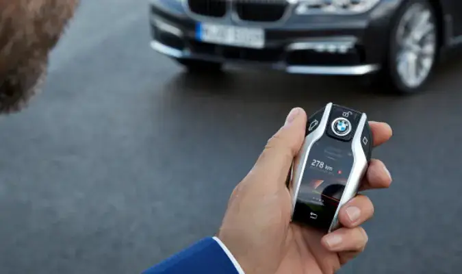 Chúng Em Nhận Thay Pin Khóa Xe Cho Các Hãng