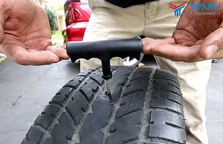 Vá Dùi Hoặc Sử Dụng Keo Tự Vá