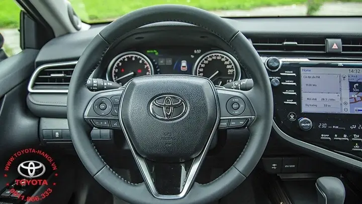 Ngoại Thất Xe Toyota Camry 2.5hv Hybrid 2024