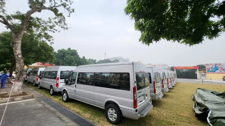 Giá Xe Ford Transit​ 2022