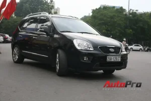 Kia Carens 2011 Đã Đi 3 Vạn Km. Cái Giá 470 Triệu Đồng Khá Hợp Lý Cho Những Người Cần 1 Chiếc Xe 7 Chỗ Tiện Dụng.