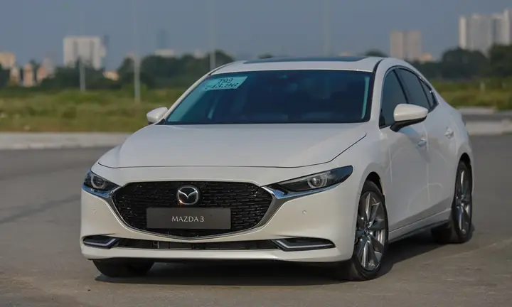 Giá Xe Ô Tô Mazda 3 Lăn Bánh