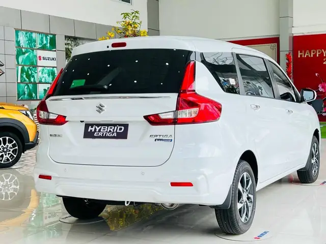 Giá Xe Ô Tô Suzuki Ertiga 7 Chỗ