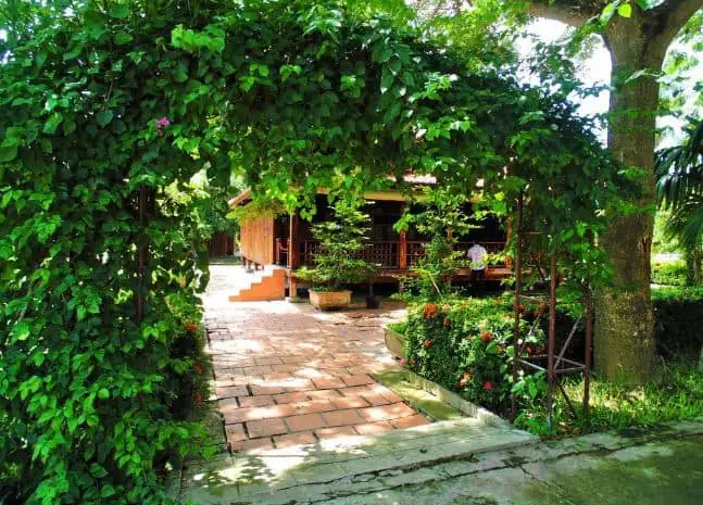 Lý Do Nên Ghé Thăm Quán Thùy Quyên