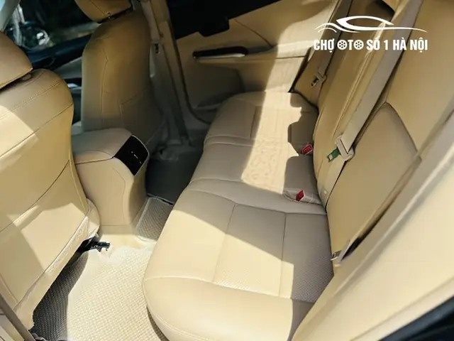 Hàng Ghế Trước Xe Ô Tô Cũ Toyota Camry 2014