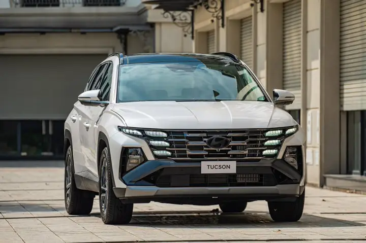 Giá Xe Hyundai Tucson 2025 Lăn Bánh Kèm Ưu Đãi Mới Nhất
