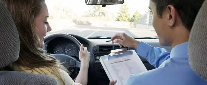 Giới Hạn Độ Tuổi Học Lái Xe Ô Tô Hạng B1 Và B2