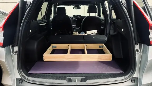 Giường Trên Xe Ô Tô: Bí Mật Cho Những Chuyến Đi Tiện Nghi Và Thư Giãn