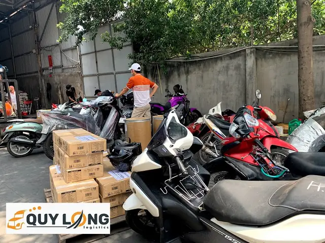 Hình Ảnh Thực Tế Dịch Vụ Gửi Xe Máy Sài Gòn - Ninh Bình