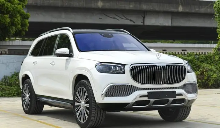 Hà Hồ Sở Hữu Những Xe Ô Tô Nào?