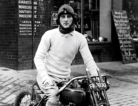 Năm 1922: Tên Gọi Đầu Tiên Của Jaguar