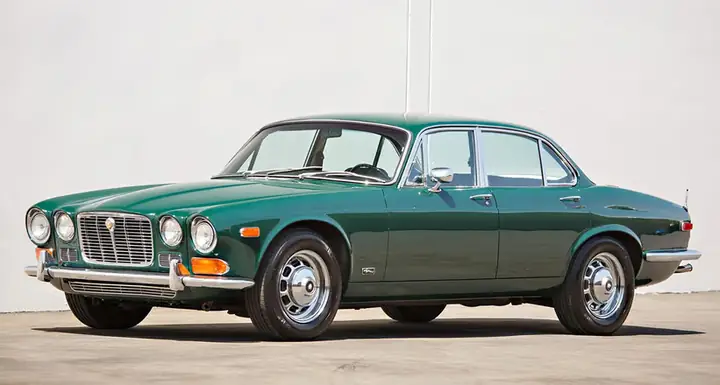11. Năm 1971 – 1979: Sir William Lyons Nghỉ Hưu, Jaguar Bắt Đầu Phá Sản
