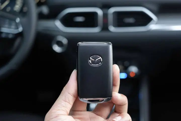 Smart Key Ô Tô Mazda Cx3 – Hệ Thống Đề Nổ Xe Từ Xa