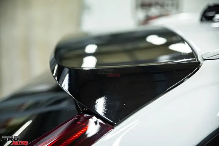 Dán Decal Xe Ô Tô Có Lợi Gì ?