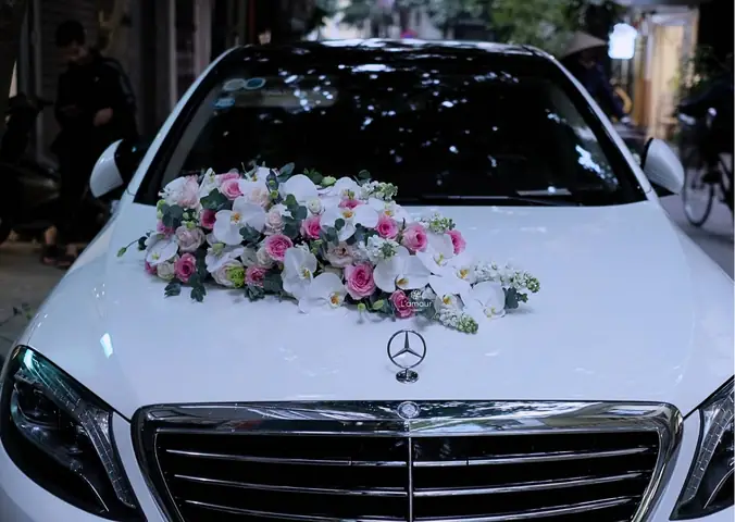 Những Mẫu Hoa Cưới Trang Trí Xe Ô Tô
