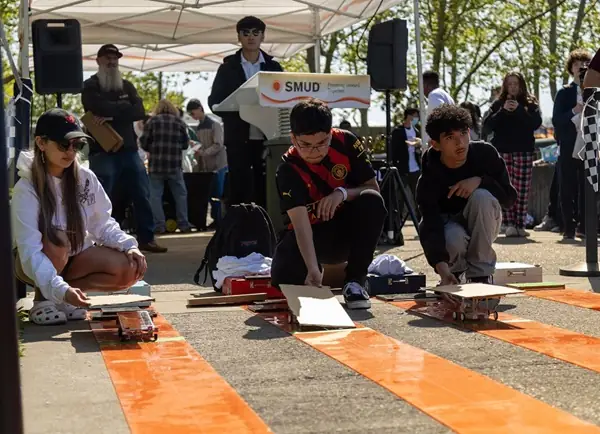 Học Độ Xe Ô Tô Ở Đâu? Top 4 Trung Tâm Uy Tín Nhất & Cơ Hội Nghề Nghiệp