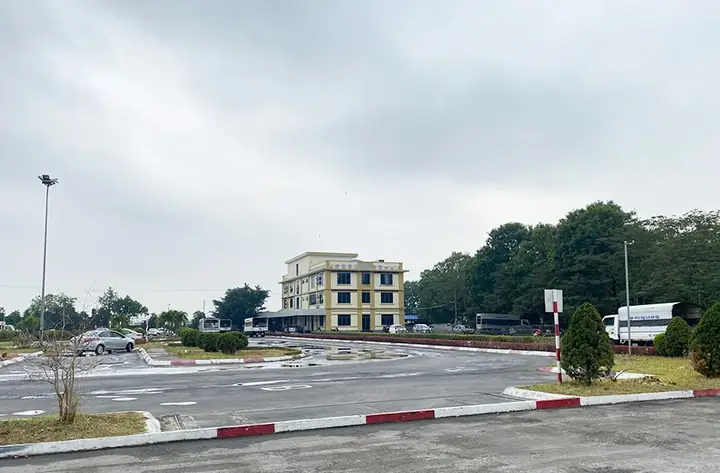 Học Lái Xe Ô Tô Trường Nam Triệu