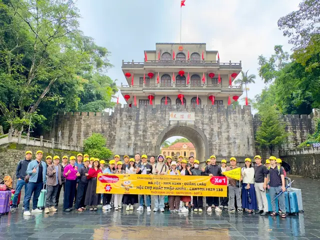 Chương Trình Chi Tiết