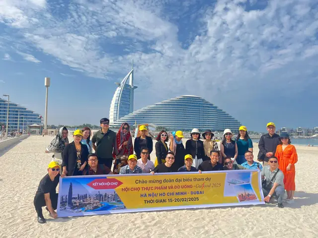 Chương Trình Chi Tiết