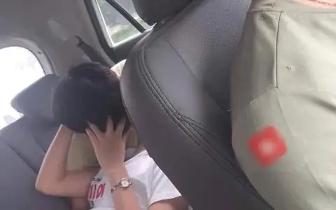 Tại Sao Xe Ô Tô Là Không Gian Riêng Tư Phổ Biến Để Thể Hiện Tình Cảm?