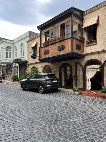 Túi Giữ Nhiệt In Hình Xe Ô Tô: Giải Pháp Tiện Lợi & Quảng Bá Thương Hiệu Hiệu Quả