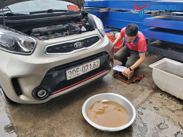 Hướng Dẫn Súc Rửa Két Nước Làm Mát Xe Ô Tô Với 8 Bước