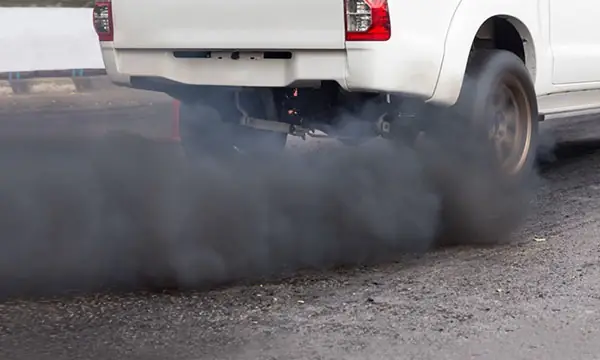 Xe Ô Tô Ra Khói Đen