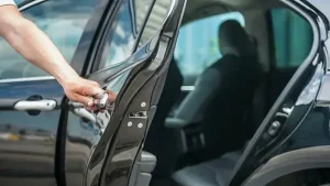 Chìa Khóa Bị Lỗi Hoặc Khóa Ô Tô Điện Tử Hết Pin