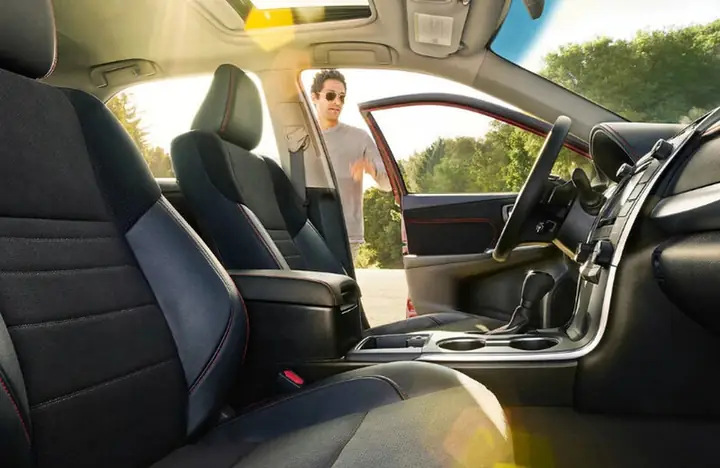 Mở Cửa Sổ Và Để Xe Dưới Trời Nắng