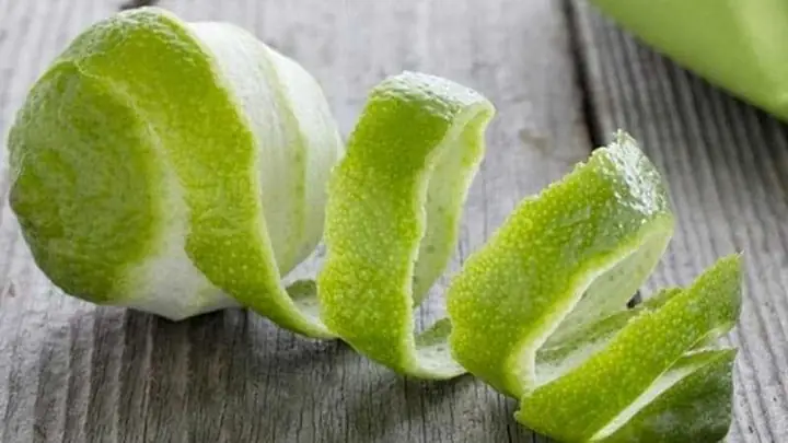 Khử Mùi Bằng Vỏ Bưởi